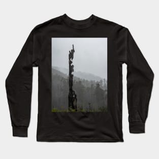 Bushfire Ravaged Tree in the Yarra Ranges Long Sleeve T-Shirt